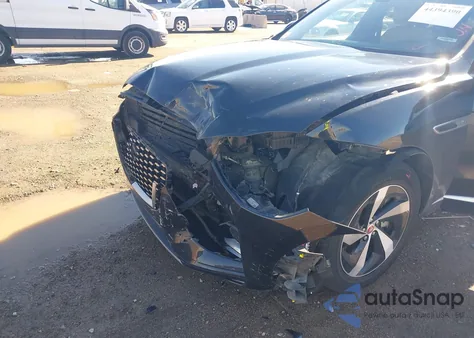 2022 Jaguar F-Pace S P250 Awd Automatic z USA, uszkodzony, nr VIN SADCJ2EX9NA689053